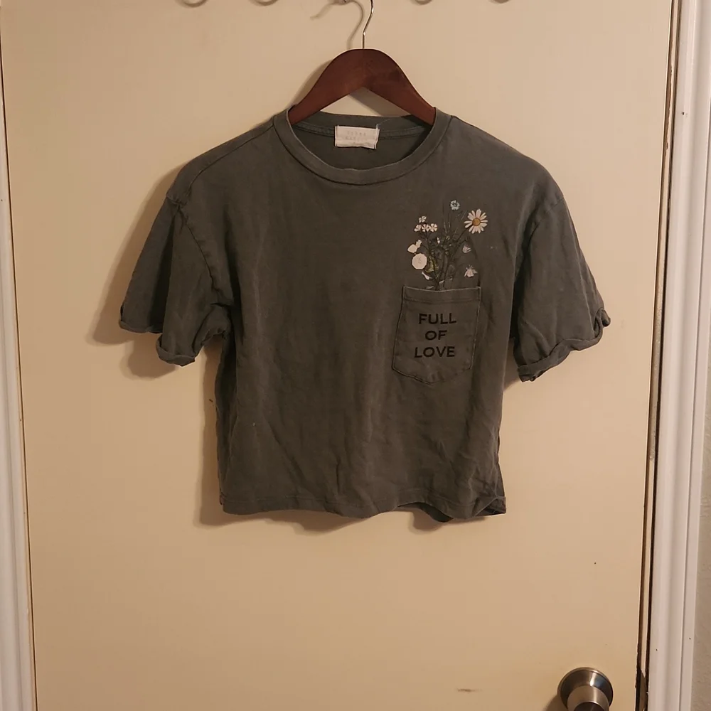 Shirt - Picture 1 of 4